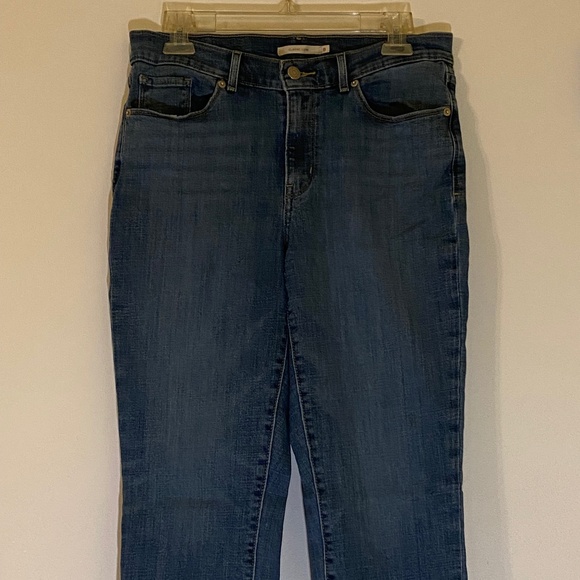 Levi’s Classic Capris Size 8 - Picture 1 of 5